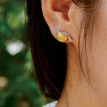 Load image into Gallery viewer, Snail Earrings