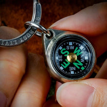 Load image into Gallery viewer, Spider compass