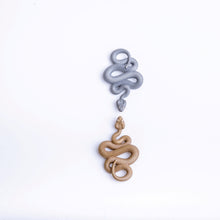 Load image into Gallery viewer, Silver Viper (Limited Edition)