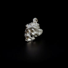 Load image into Gallery viewer, Skull with Vipers (Polished Silver)