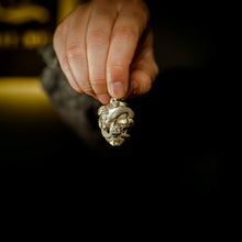 Load image into Gallery viewer, Skull with Vipers (Polished Silver)