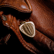 Load image into Gallery viewer, Trilobite fossil pendant