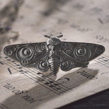 Load image into Gallery viewer, Hawkmoth Pin