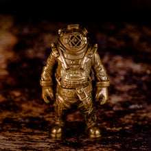 Load image into Gallery viewer, Deep Sea Diver