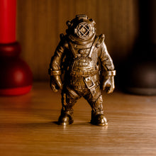 Load image into Gallery viewer, Deep Sea Diver