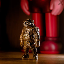 Load image into Gallery viewer, Deep Sea Diver