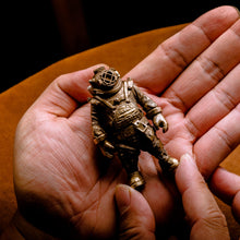 Load image into Gallery viewer, Deep Sea Diver