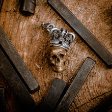 Load image into Gallery viewer, King Skull