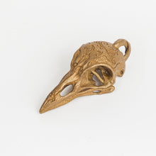 Load image into Gallery viewer, Crow Skull