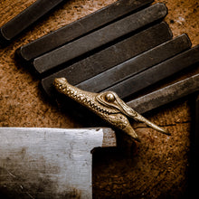 Load image into Gallery viewer, Crocodile clip