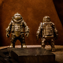 Load image into Gallery viewer, EOD Soldier