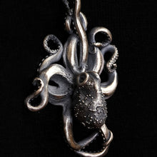 Load image into Gallery viewer, Octopus (Silver)