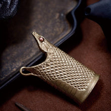 Load image into Gallery viewer, Snake Head Lighter