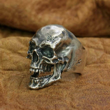 Load image into Gallery viewer, Vampire Skull Ring (925 Silver)