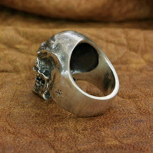 Load image into Gallery viewer, Vampire Skull Ring (925 Silver)