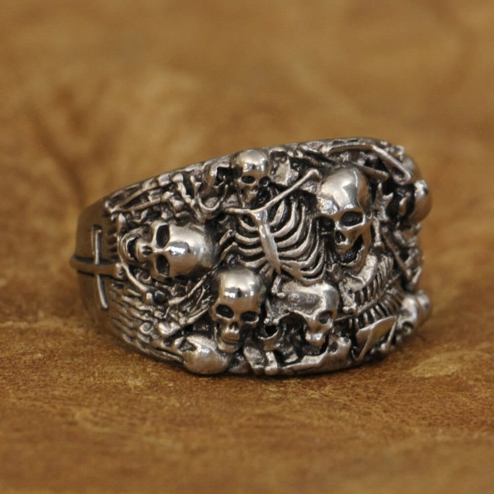 Graveyard Ring (Cupronickel) – Coppertist