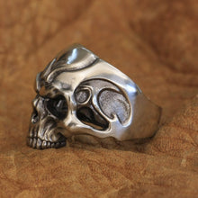 Load image into Gallery viewer, Angry Skull Ring (Cupronickel)