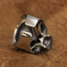 Load image into Gallery viewer, Angry Skull Ring (Cupronickel)