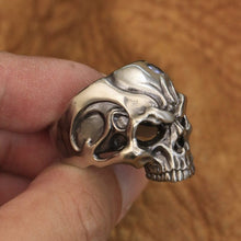 Load image into Gallery viewer, Angry Skull Ring (Cupronickel)