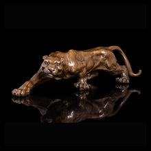 Load image into Gallery viewer, Leopard Statue