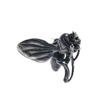 Load image into Gallery viewer, Bee Skull