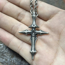 Load image into Gallery viewer, Skull Cross