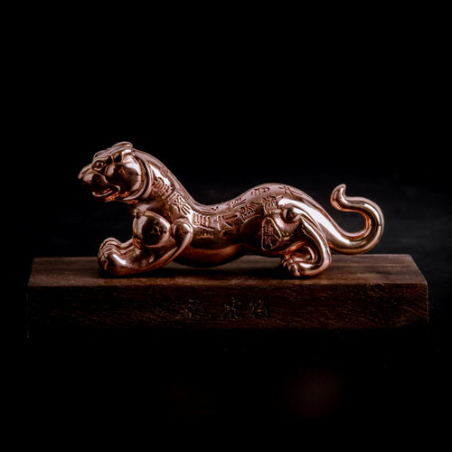 Tiger runes statue