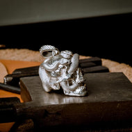 Skull with Vipers (Polished Silver)