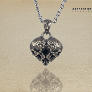 Skulls Heart