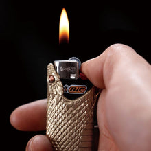 Load image into Gallery viewer, Snake Head Lighter