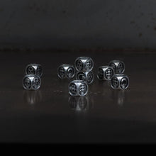 Load image into Gallery viewer, Skull Dice