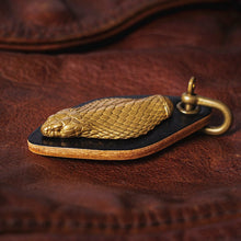 Load image into Gallery viewer, King Cobra Key Chain